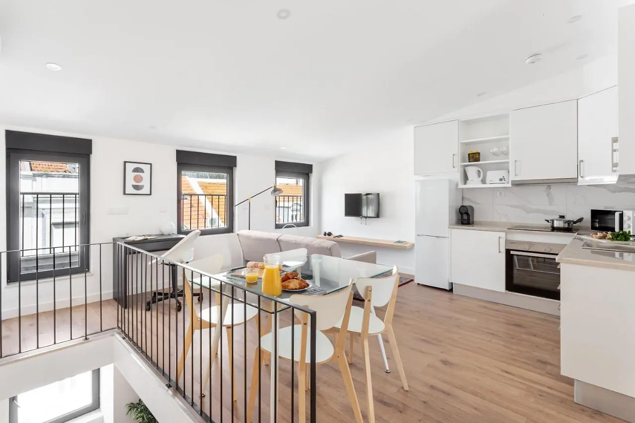 Altido Sunny Apt With Terrace Near Lisbon Centre Apartamento