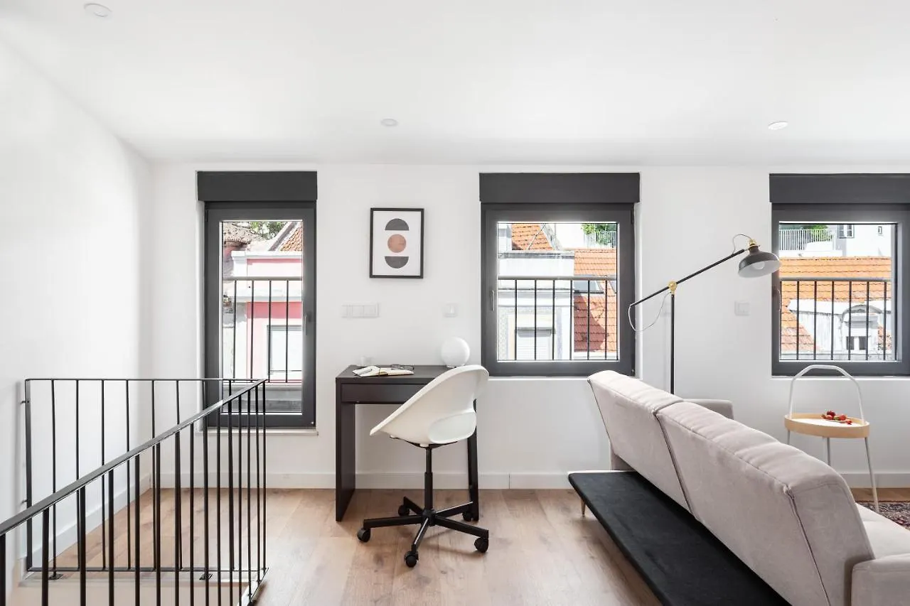 Altido Sunny Apt With Terrace Near Lisbon Centre Apartment